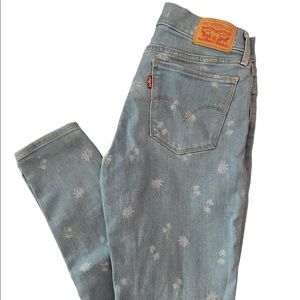 Women’s skinny Levi’s jeans
